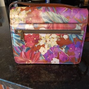 Ladies crosdbody handbag